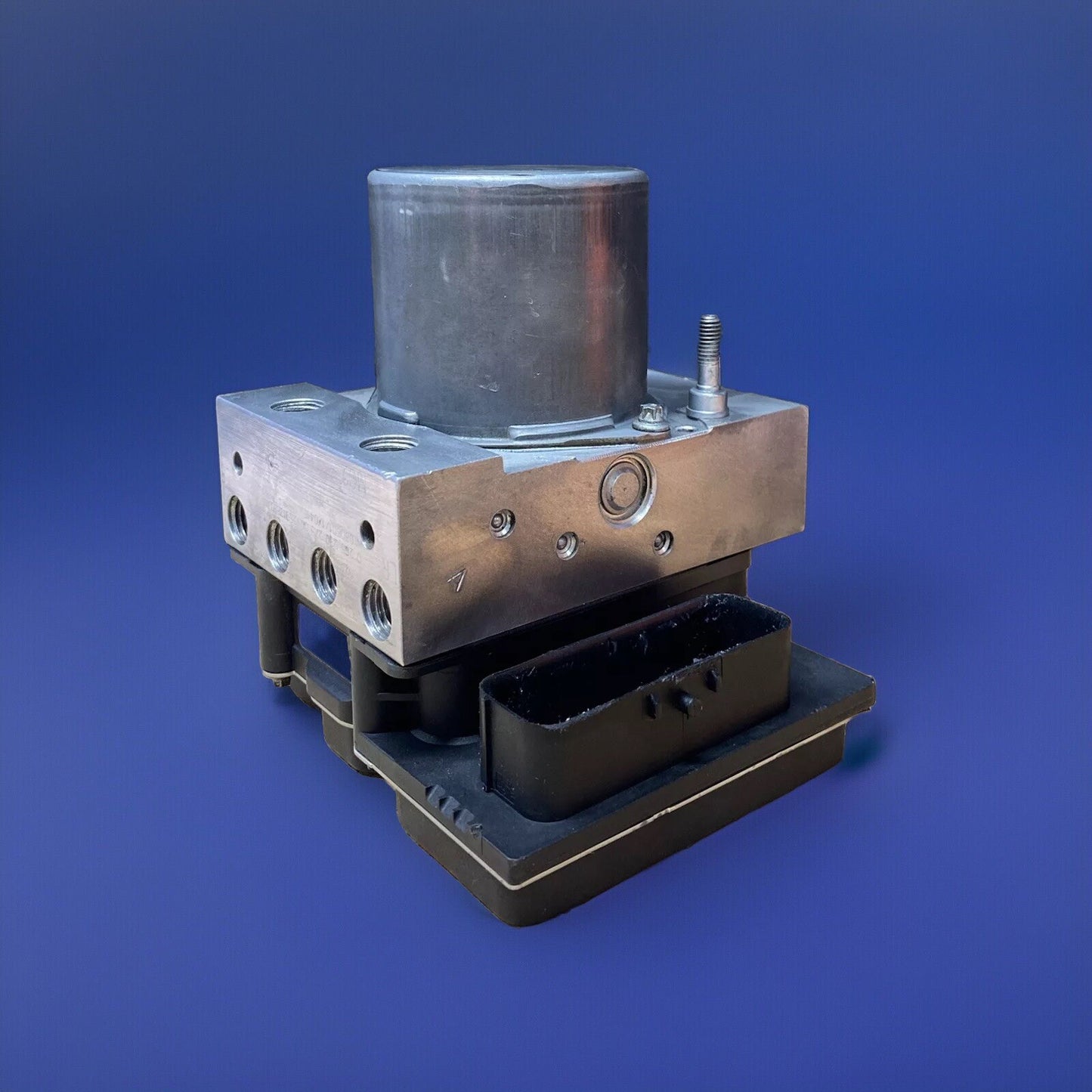 639884