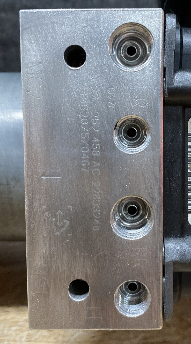 640964