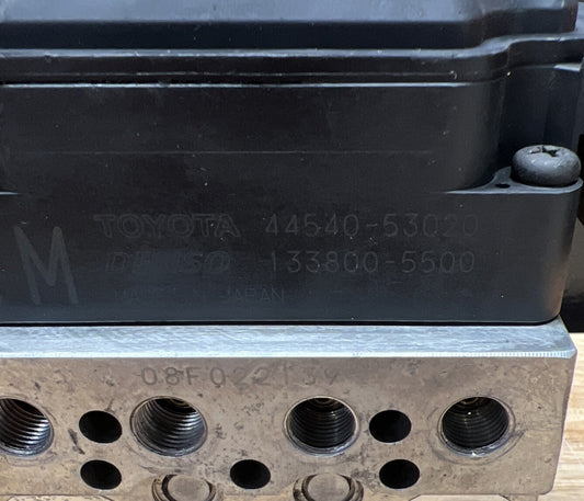 640504