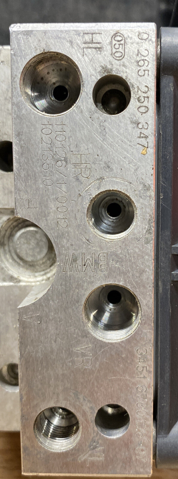 641045