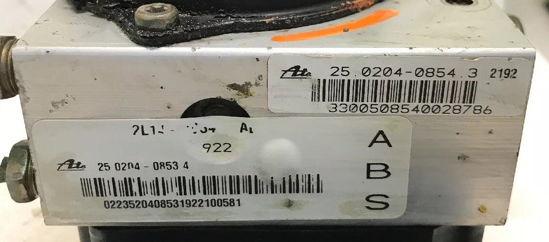 640233