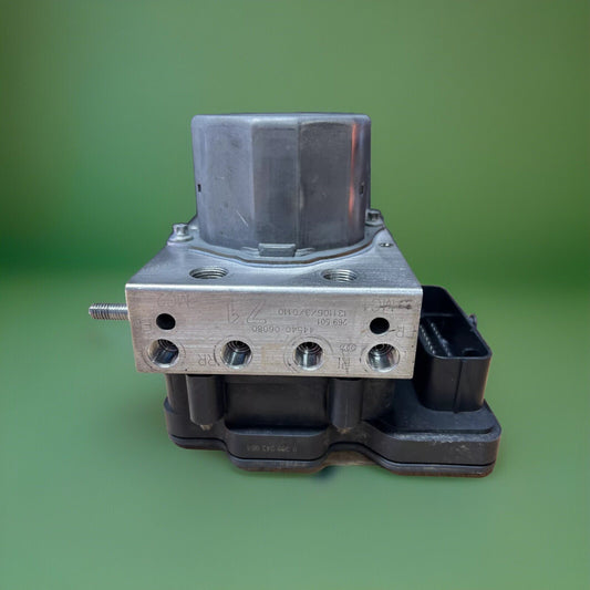 640968