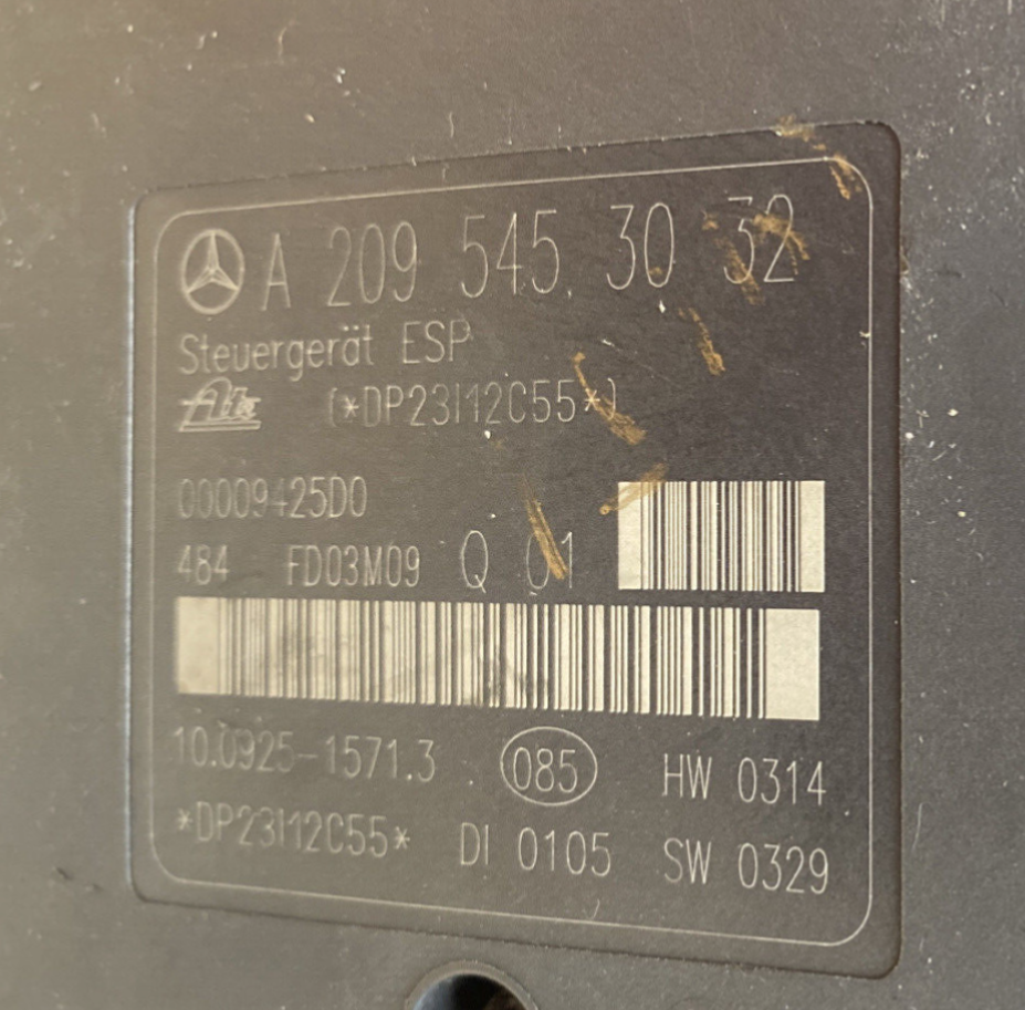 640745