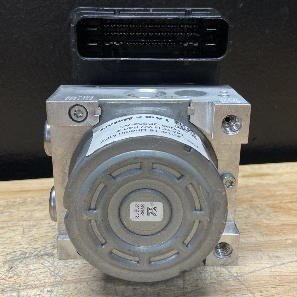640016